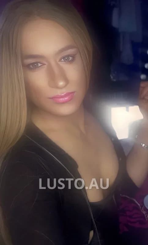 9”BarbieBitch photo 3